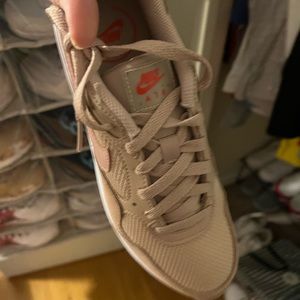 Woman niki air max sc